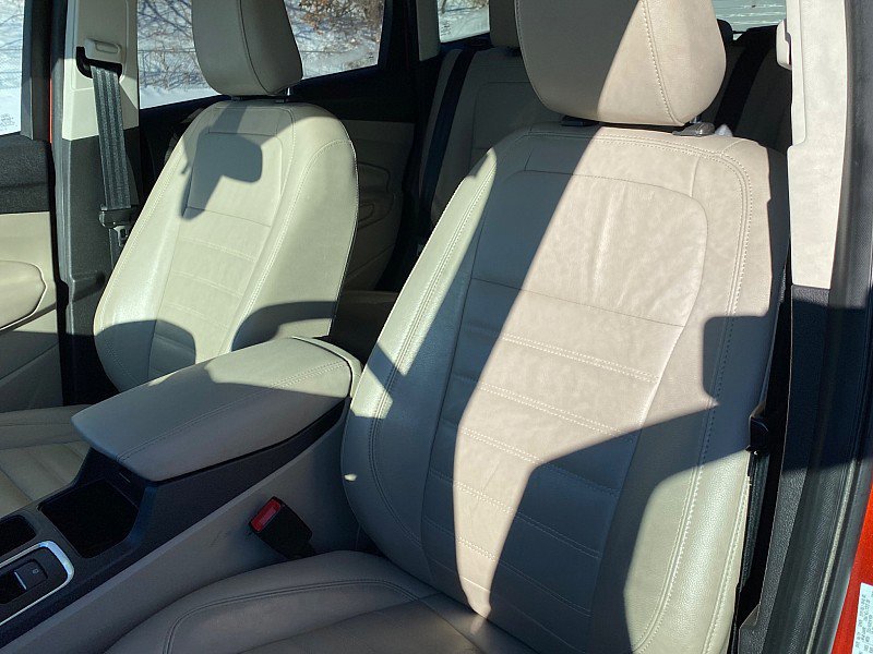 Certified 2019 Ford Escape Titanium AWD/4WD image 24