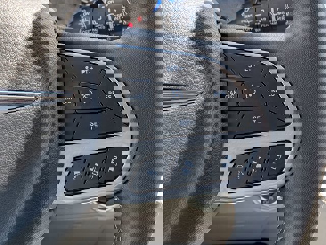 Used 2023 Chrysler Pacifica Touring-L image 20