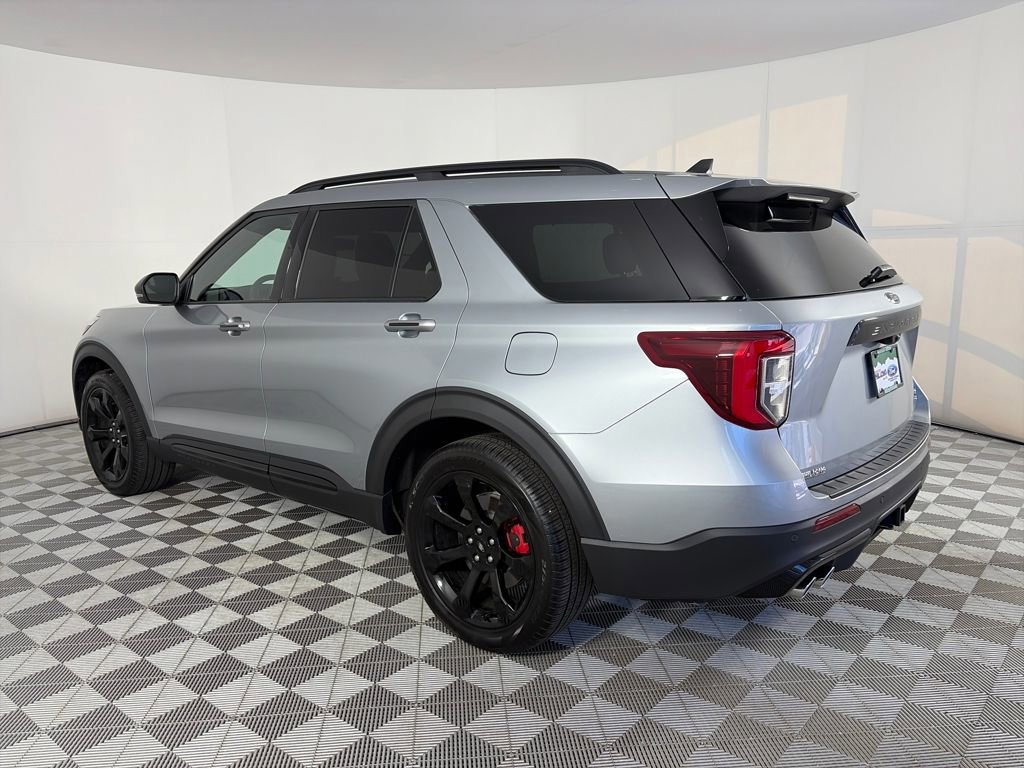 Certified 2023 Ford Explorer ST w/ Equipment Group 401A image 3