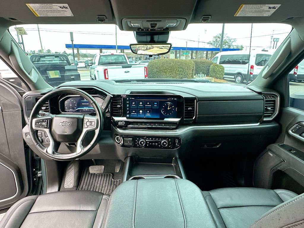 Used 2025 Chevrolet Silverado 2500 LTZ w/ Trail Boss Package image 7