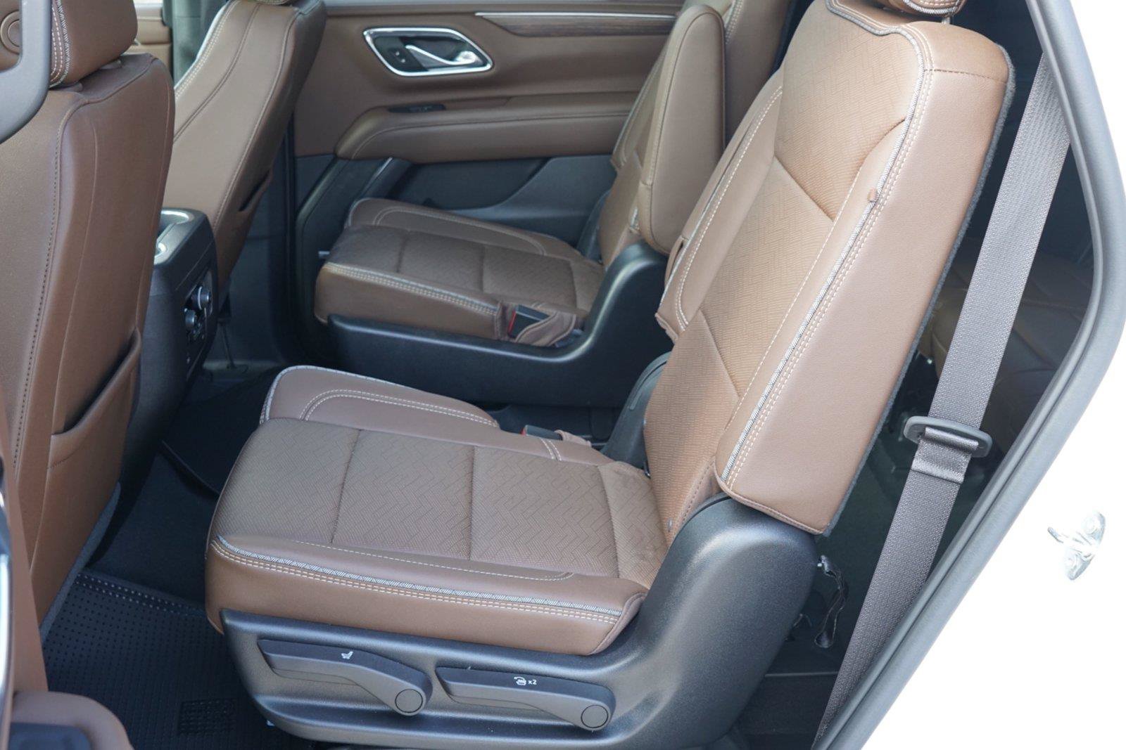 Used 2023 Chevrolet Tahoe High Country AWD/4WD image 23