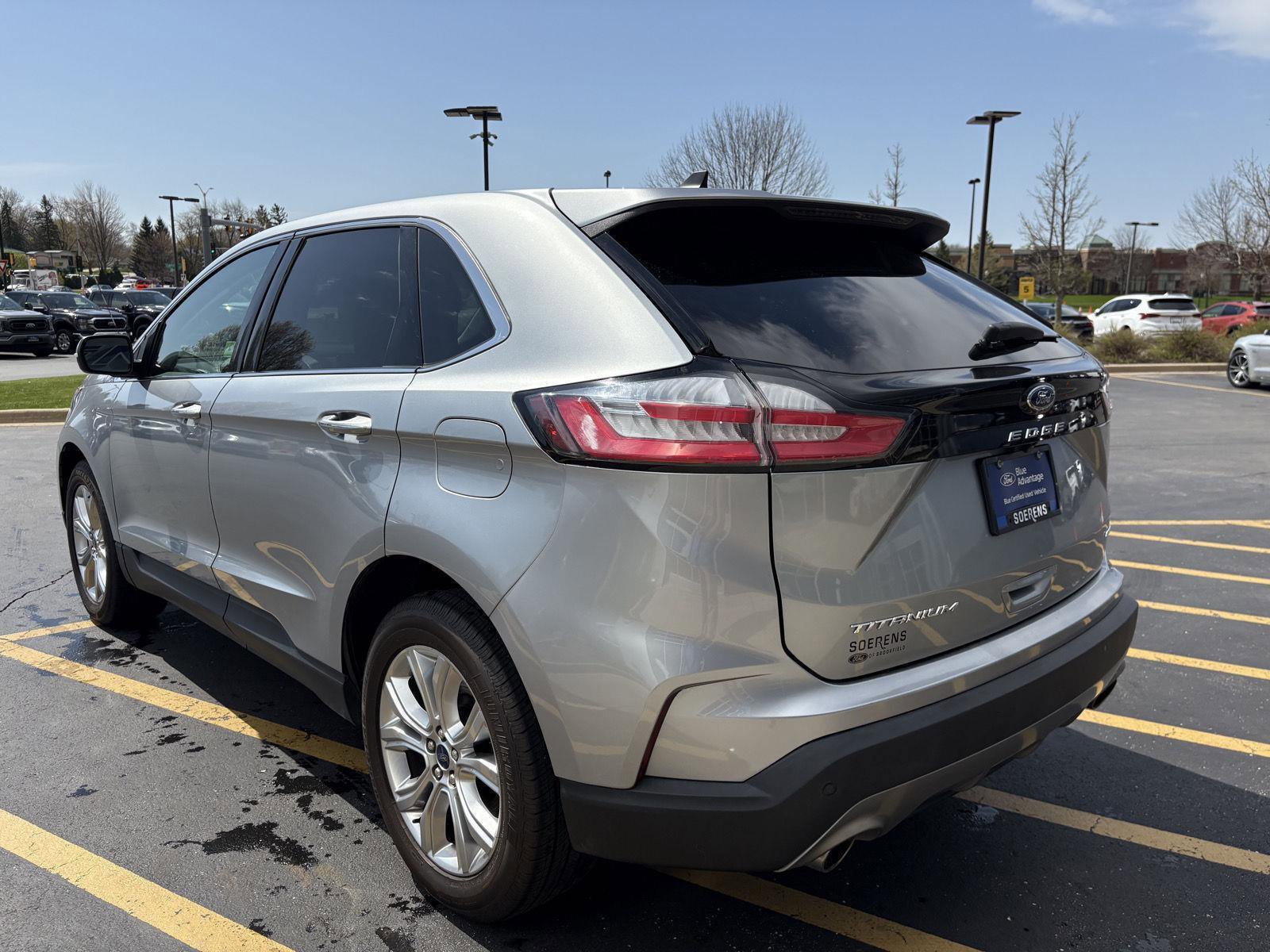 Certified 2022 Ford Edge Titanium AWD/4WD image 4