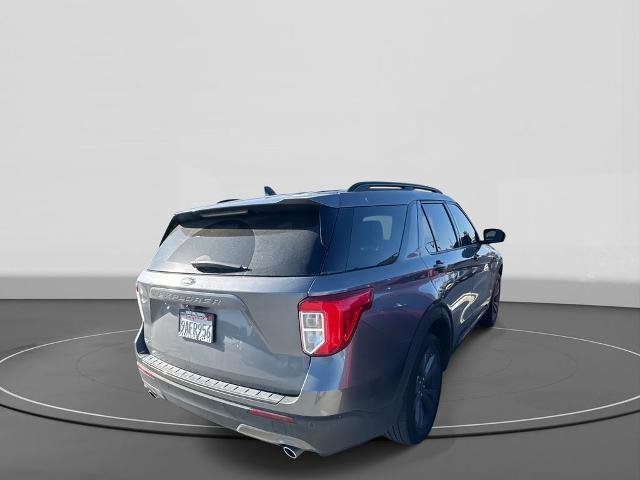 Certified 2022 Ford Explorer XLT w/ Equipment Group 202A image 7