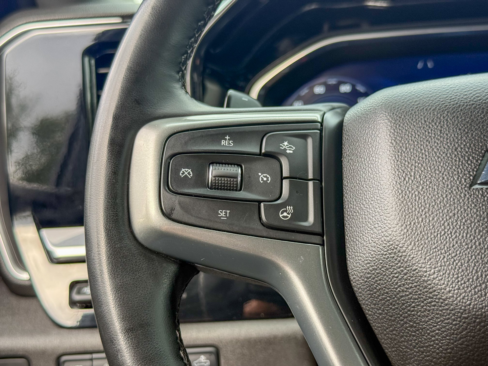 Used 2023 Chevrolet Silverado 1500 LTZ w/ Technology Package AWD/4WD image 35