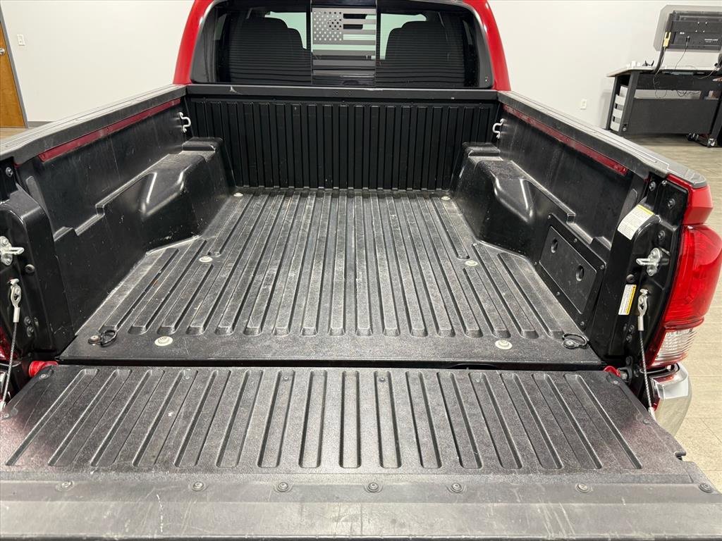Used 2022 Toyota Tacoma SR5 image 15