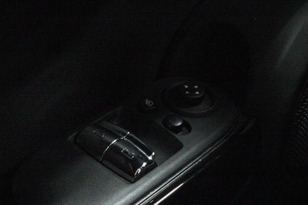 Used 2023 MINI Cooper S image 25