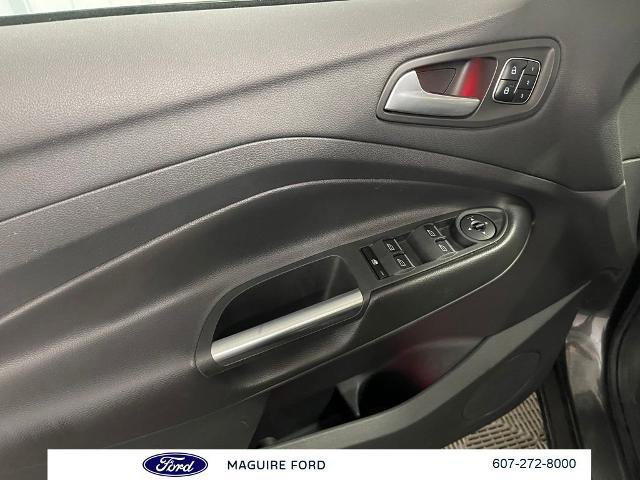 Certified 2017 Ford Escape Titanium image 31
