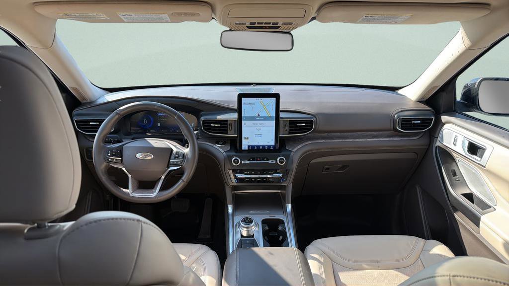 Certified 2020 Ford Explorer Platinum w/ Premium Technology Package image 29