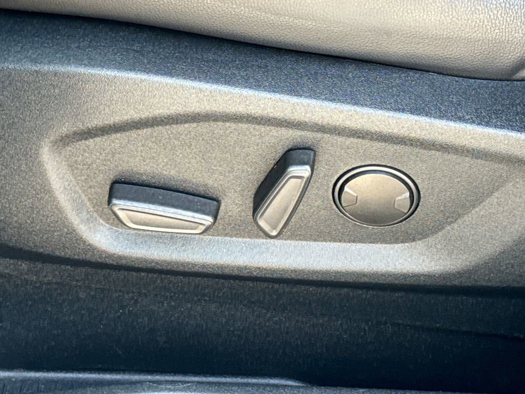 Certified 2020 Ford Edge SEL image 23