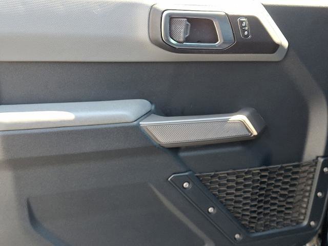 Certified 2022 Ford Bronco Black Diamond image 16