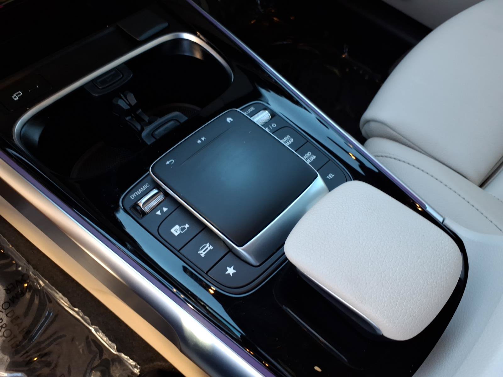 Used 2022 Mercedes-Benz GLB 250 image 21