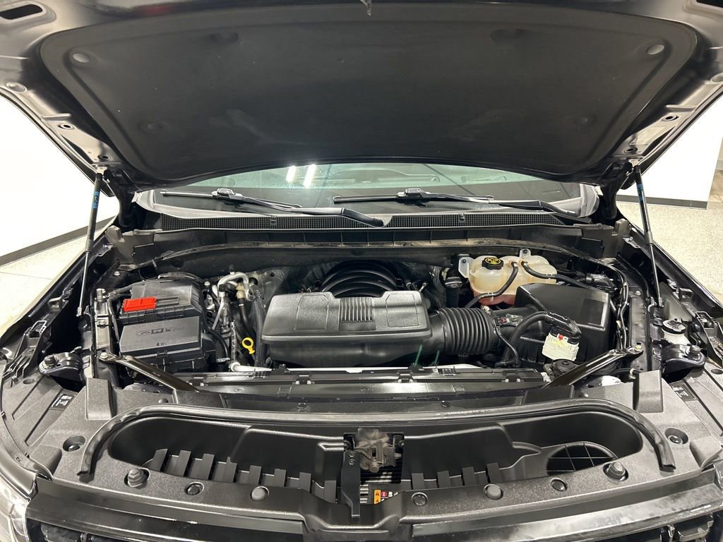 Used 2023 Chevrolet Suburban RST w/ Luxury Package image 31