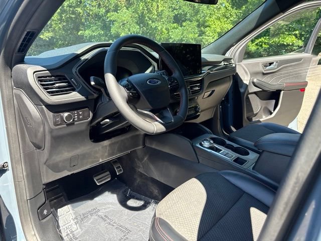 Certified 2023 Ford Escape ST-Line w/ Tech Pack #1 AWD/4WD image 18