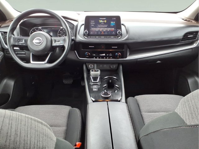 Used 2023 Nissan Rogue SV AWD/4WD image 14