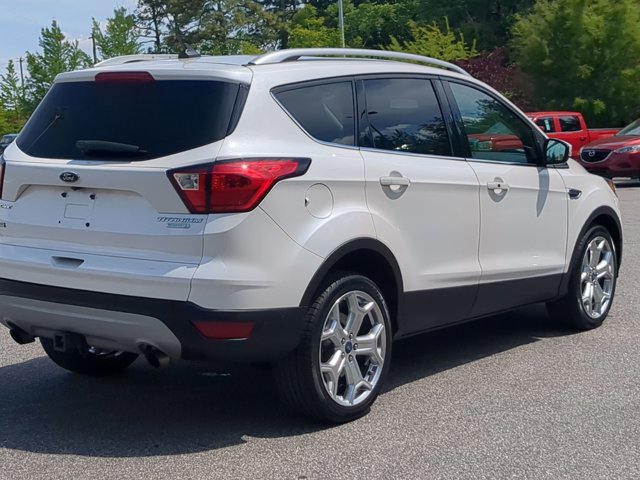 Certified 2019 Ford Escape Titanium FWD image 4