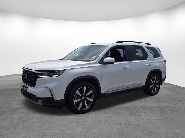 Used 2023 Honda Pilot Touring image 7