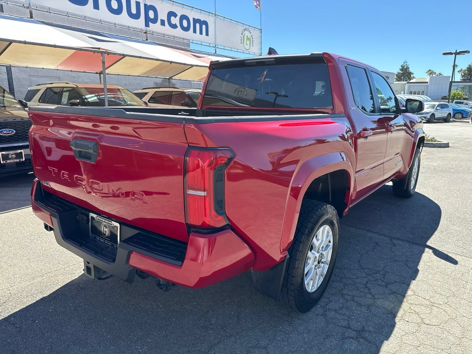Used 2024 Toyota Tacoma SR5 AWD/4WD image 5