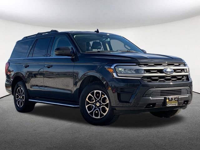Certified 2022 Ford Expedition XLT w/ Equipment Group 202A image 2