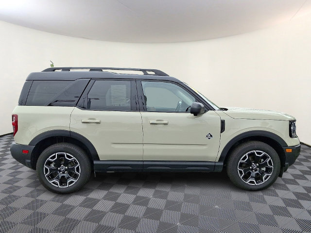 Certified 2025 Ford Bronco Sport Outer Banks w/ Outer Banks Tech Package+ AWD/4WD image 8