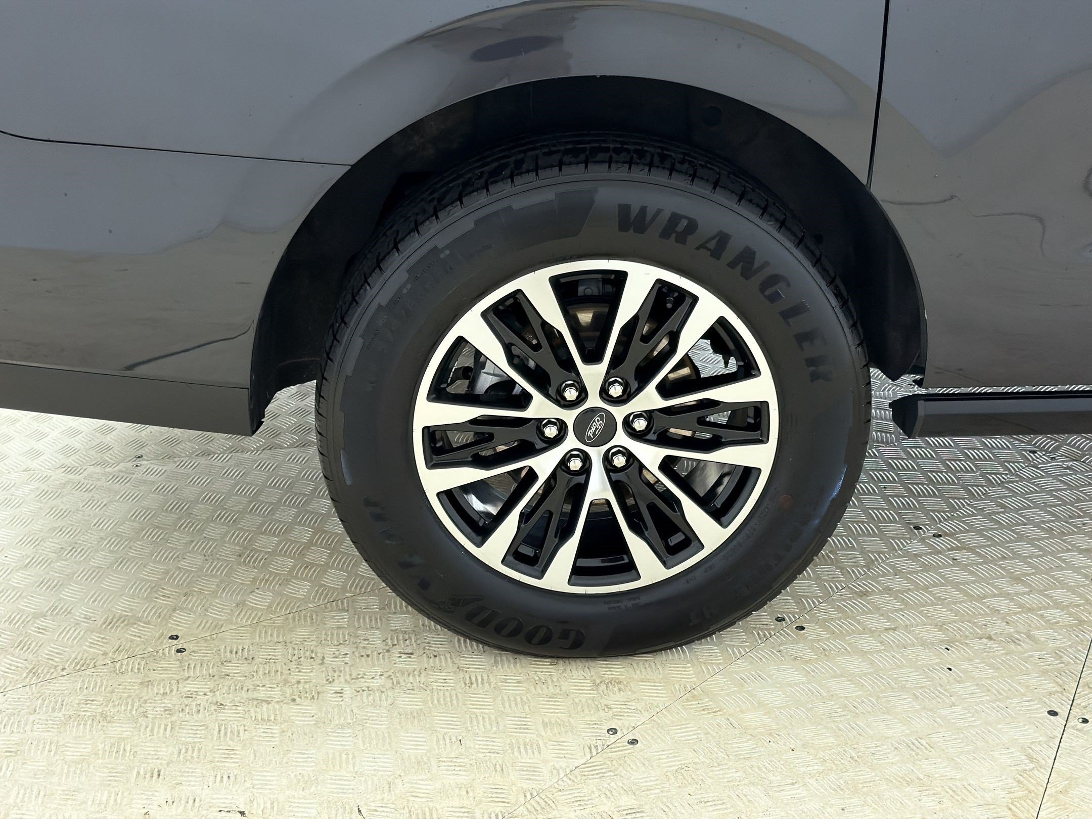 Certified 2025 Ford Expedition Max Platinum AWD/4WD image 11