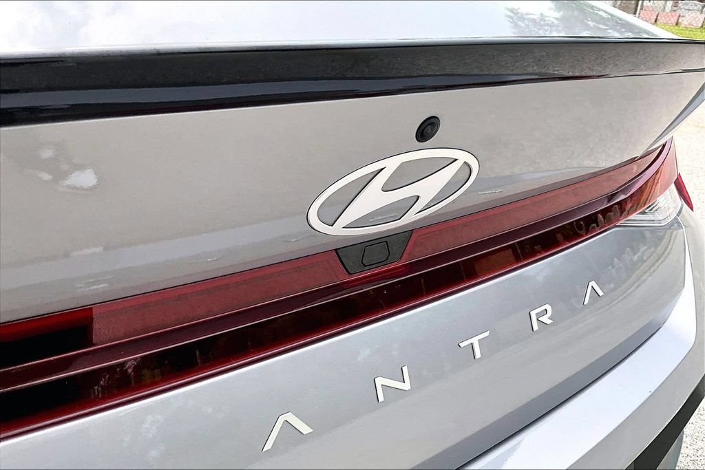 Used 2026 Hyundai Elantra Sport FWD image 30