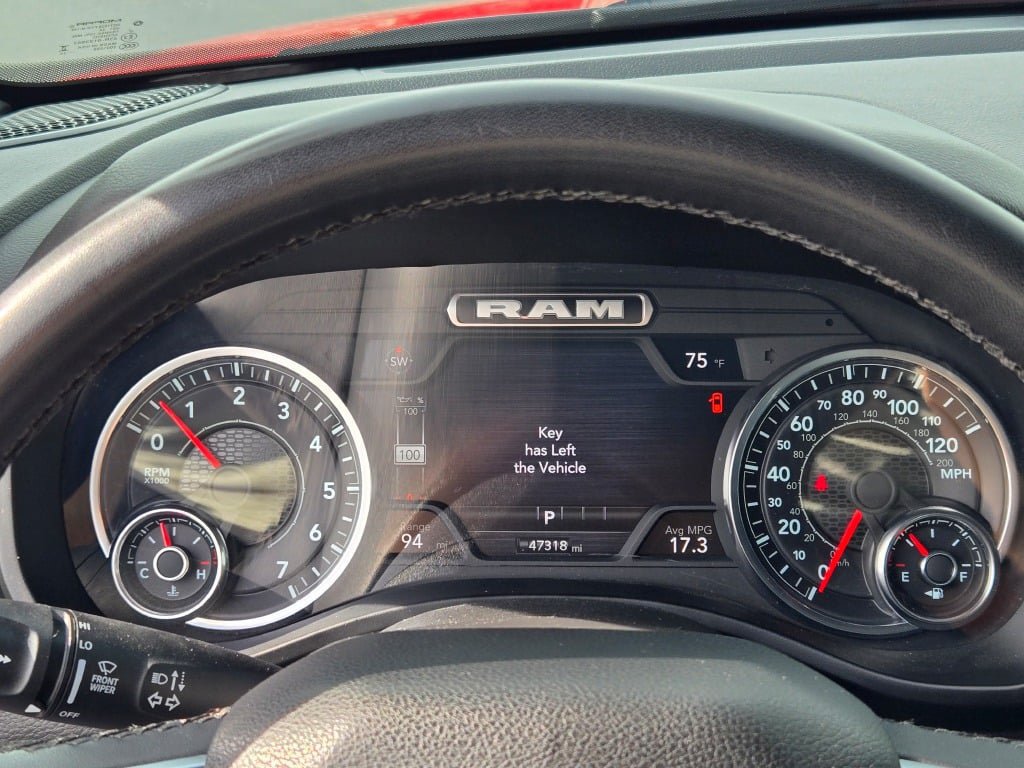 Used 2025 RAM 1500 Big Horn AWD/4WD image 32