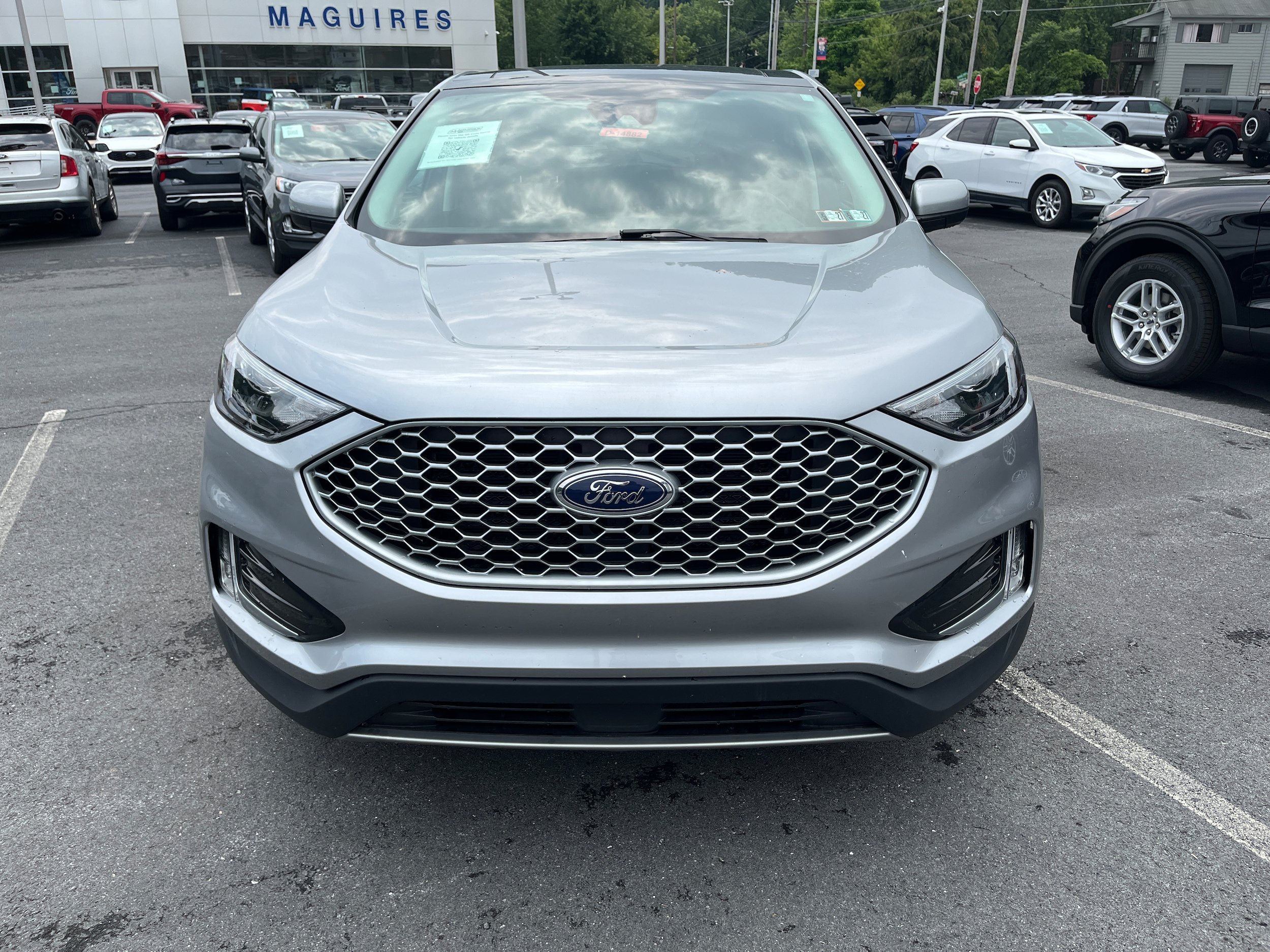 Certified 2023 Ford Edge SEL w/ Convenience Package AWD/4WD image 3