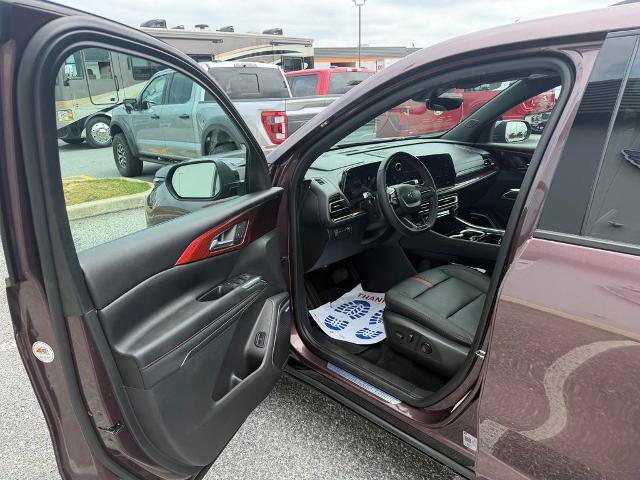 Used 2024 Chevrolet Traverse RS AWD/4WD image 10