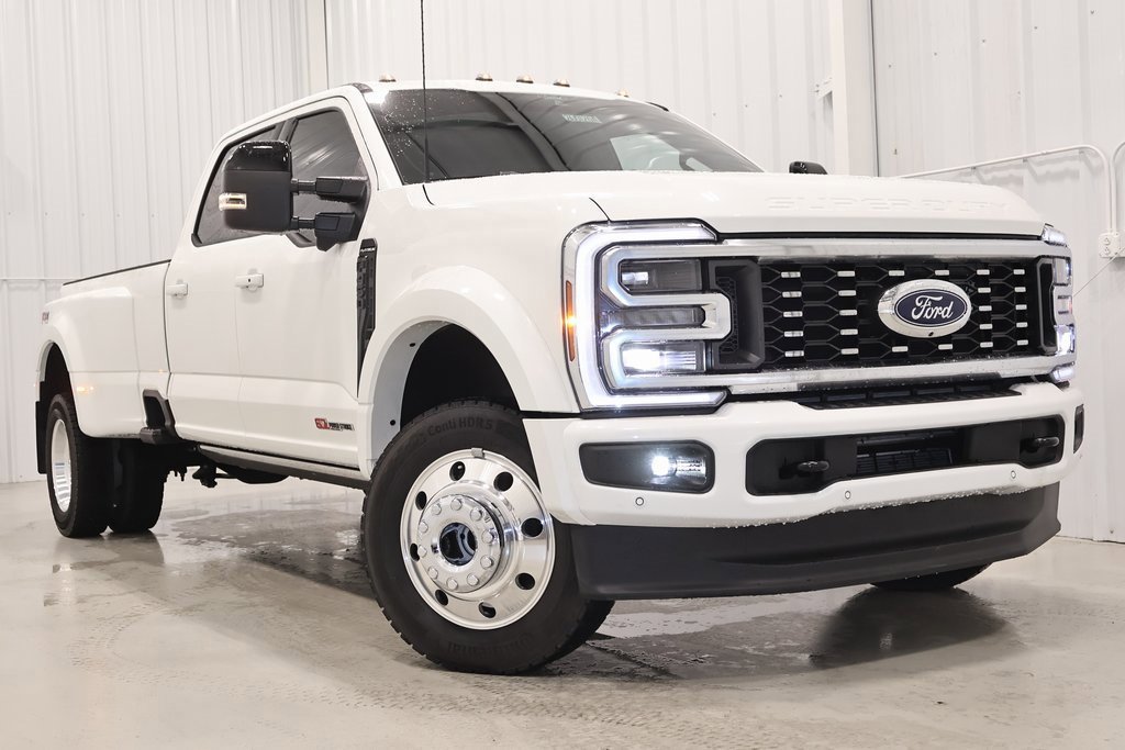 Certified 2025 Ford F450 Platinum w/ FX4 Off-Road Package image 11