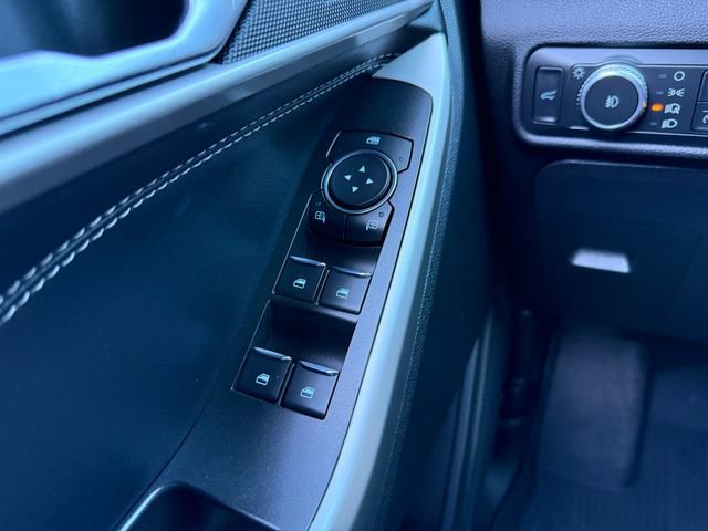 Certified 2022 Ford Explorer XLT w/ Equipment Group 202A image 27