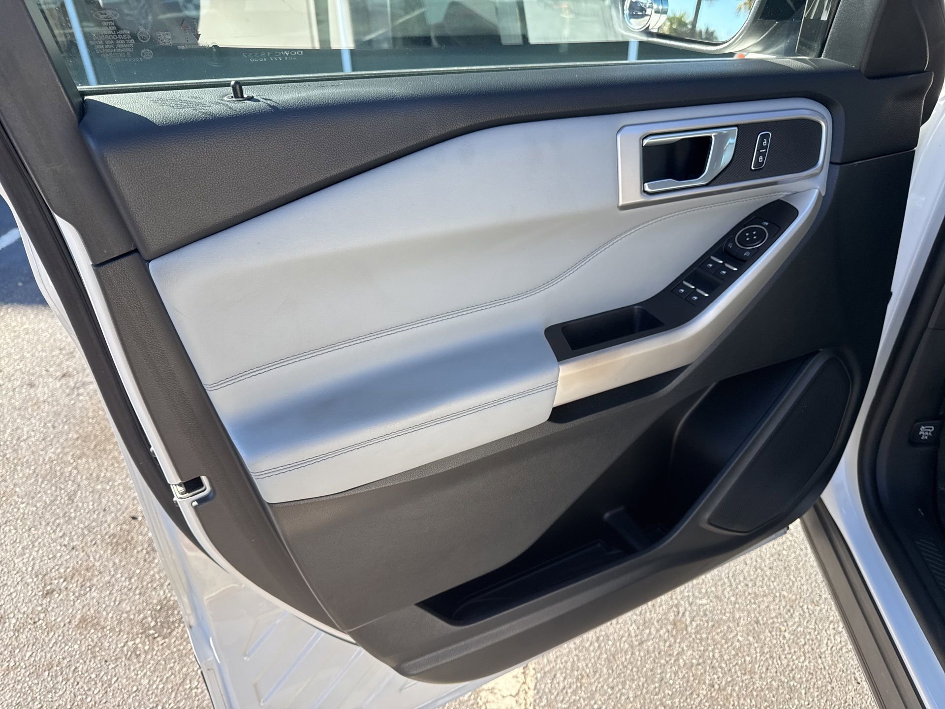 Certified 2023 Ford Explorer XLT w/ Equipment Group 202A image 15