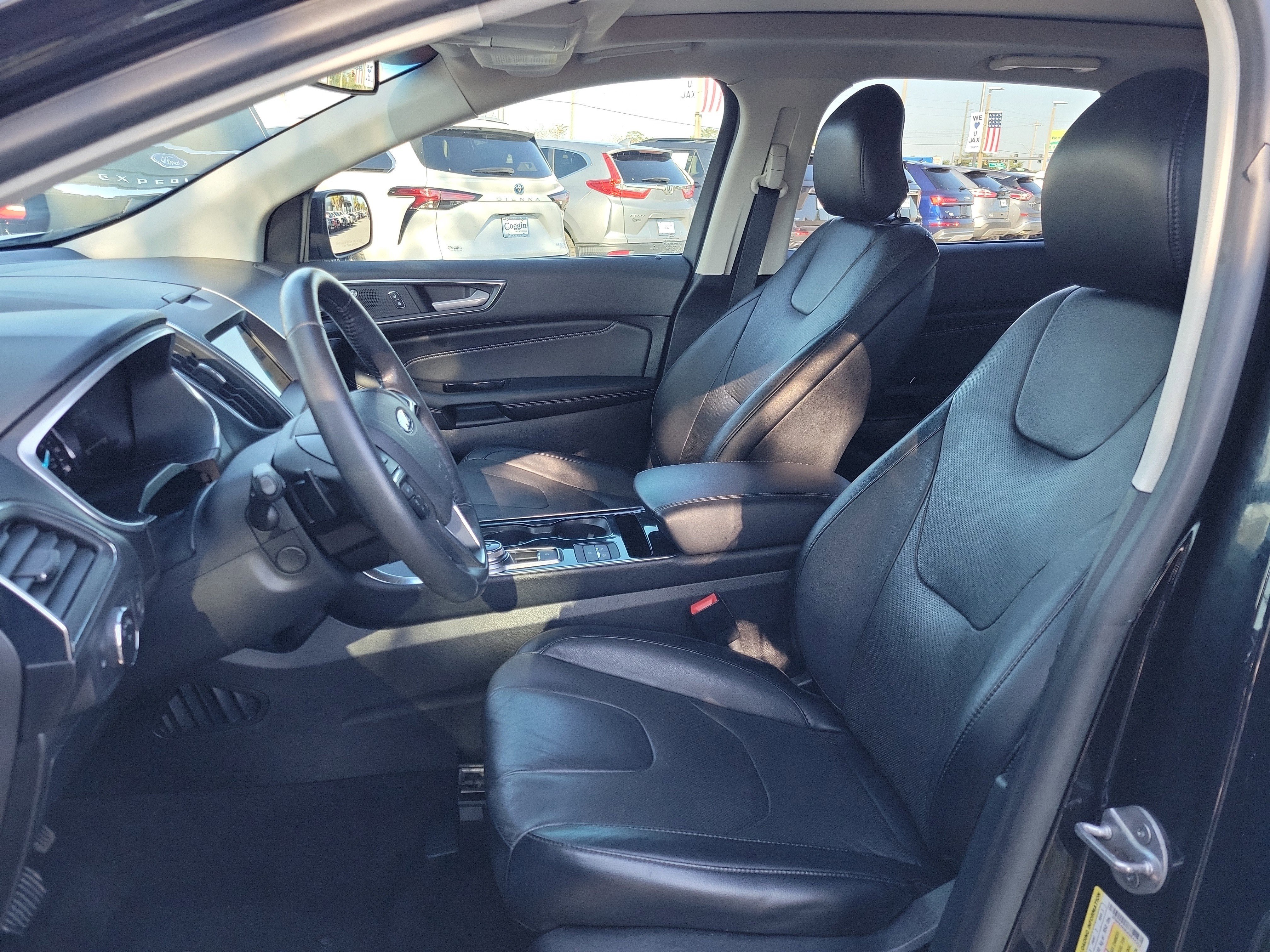 Certified 2019 Ford Edge Titanium w/ Equipment Group 301A image 8