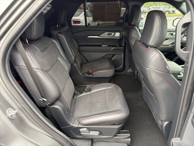 Certified 2026 Ford Explorer ST w/ Sun And Sound Package AWD/4WD image 20