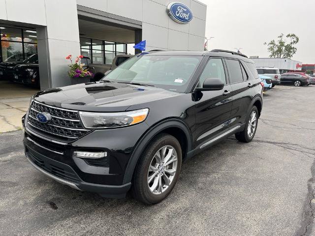 Certified 2023 Ford Explorer XLT w/ Equipment Group 202A