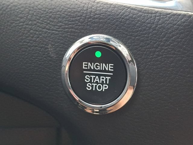 Certified 2024 Ford Edge Titanium AWD/4WD image 22