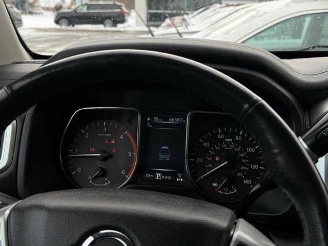 Used 2016 Nissan Titan XD image 22