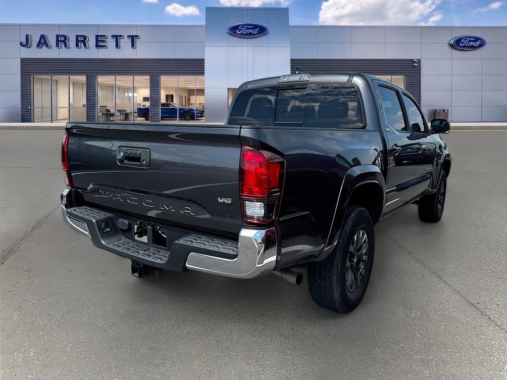 Used 2023 Toyota Tacoma SR5 RWD image 4