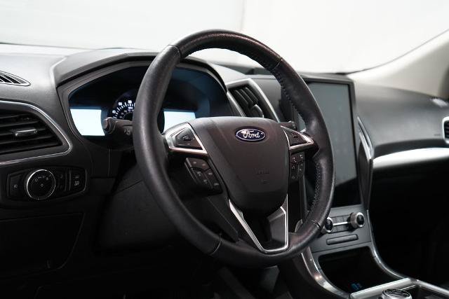 Certified 2023 Ford Edge Titanium AWD/4WD image 15