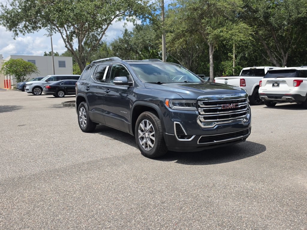 Used 2020 GMC Acadia SLT w/ Driver Alert Package II FWD image 2