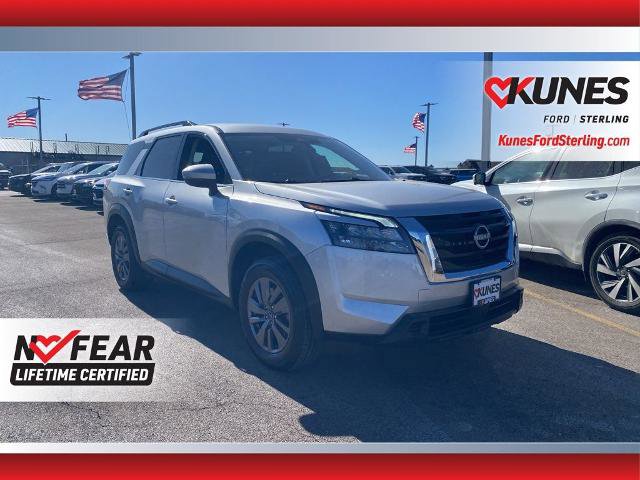 Used 2025 Nissan Pathfinder SV
