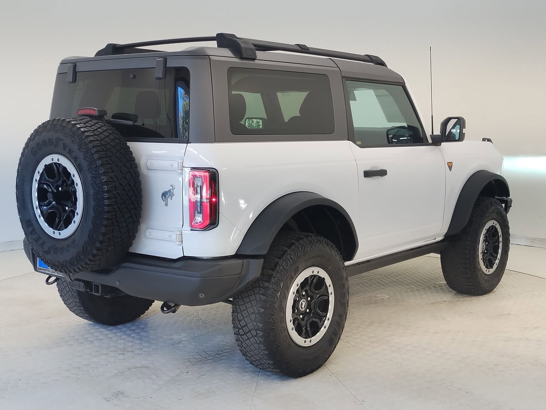 Certified 2023 Ford Bronco Badlands w/ Sasquatch Package image 7