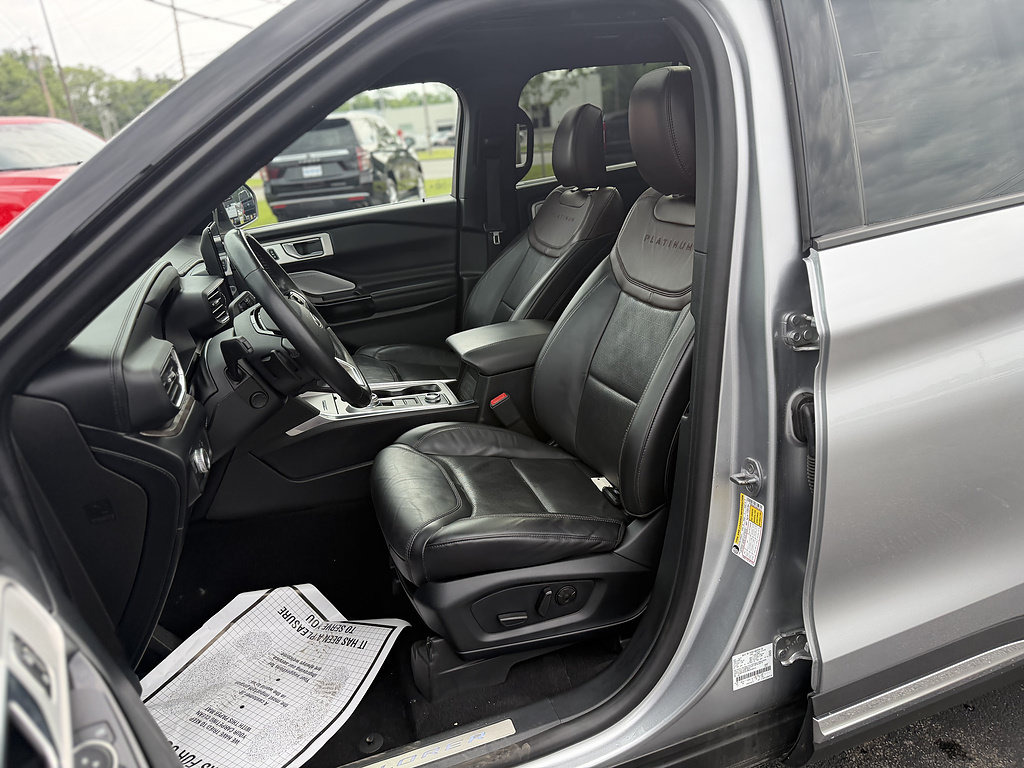 Certified 2021 Ford Explorer Platinum w/ Equipment Group 601A AWD/4WD image 12