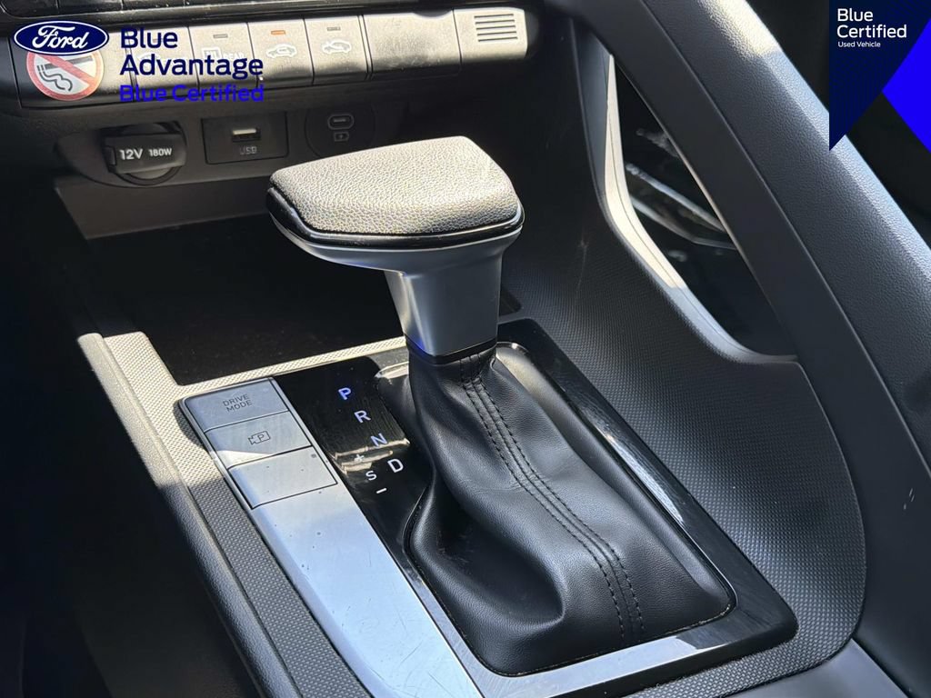 Used 2024 Hyundai Elantra SEL FWD image 25