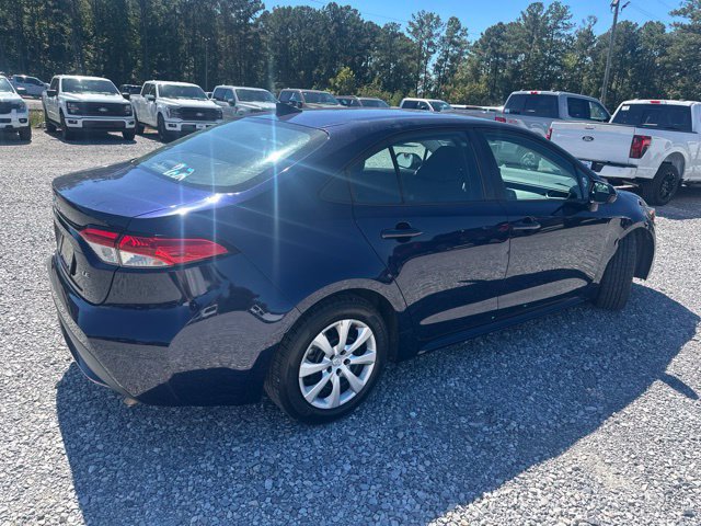 Used 2022 Toyota Corolla LE FWD image 4