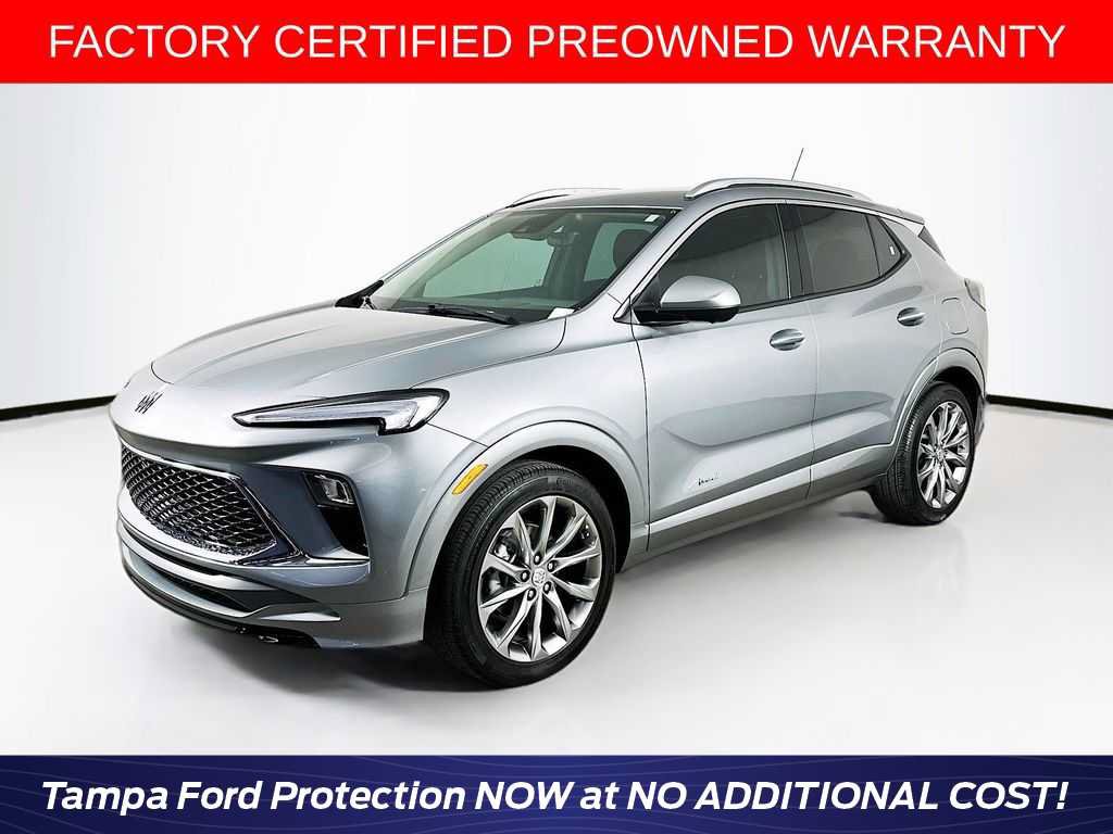 Used 2024 Buick Encore GX Avenir w/ Avenir Technology Package FWD image 1