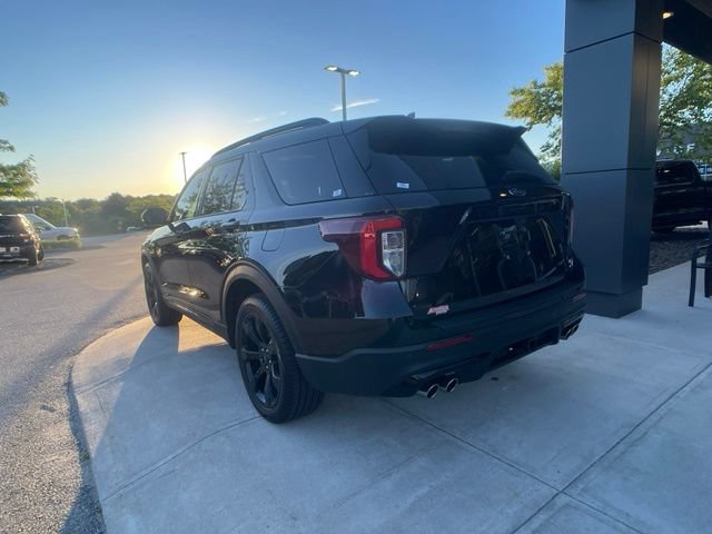 Certified 2023 Ford Explorer ST w/ Equipment Group 401A AWD/4WD image 6