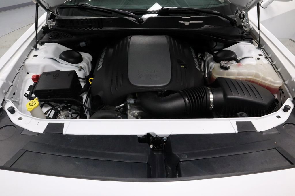 Used 2022 Dodge Challenger R/T w/ Driver Convenience Group image 16