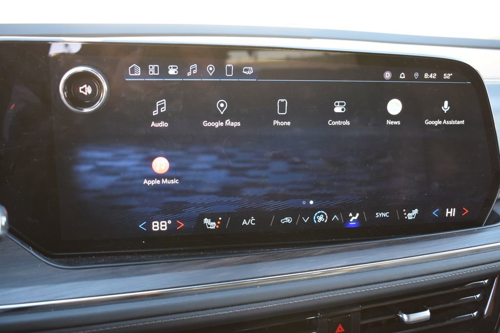 Used 2025 Chevrolet Tahoe LT image 12