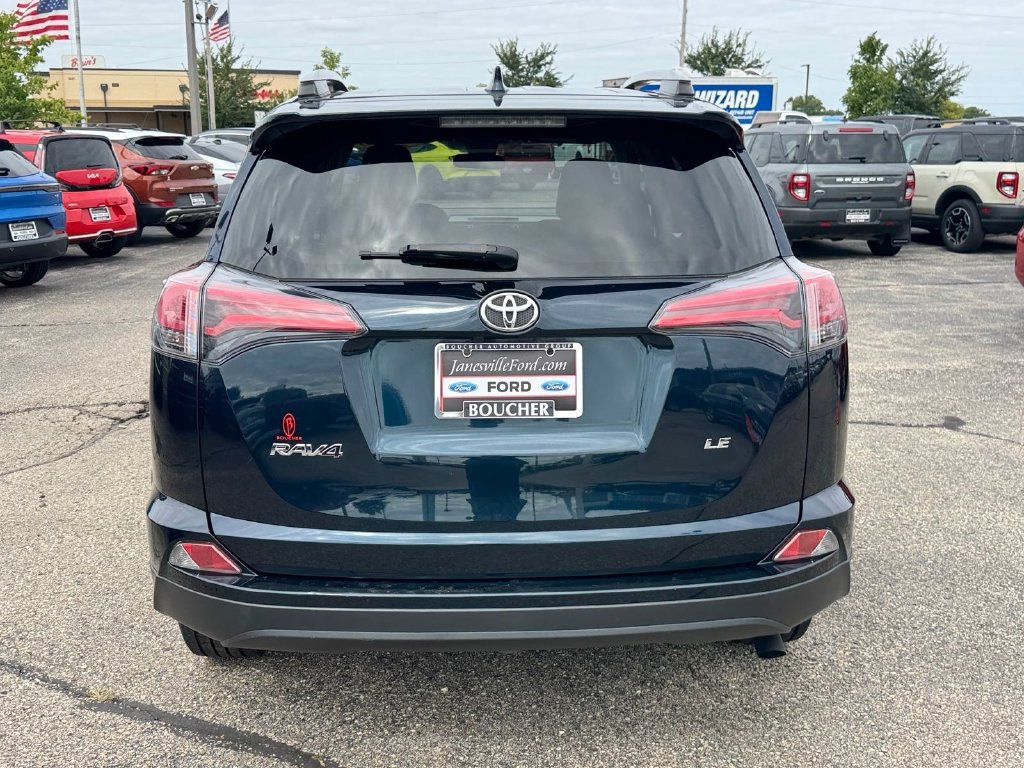 Used 2018 Toyota RAV4 LE w/ All Weather Liner Package FWD image 4