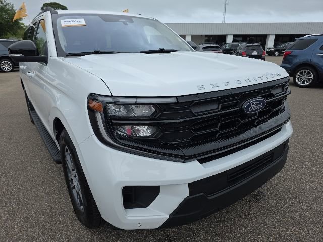 Certified 2025 Ford Expedition Max Active RWD image 2